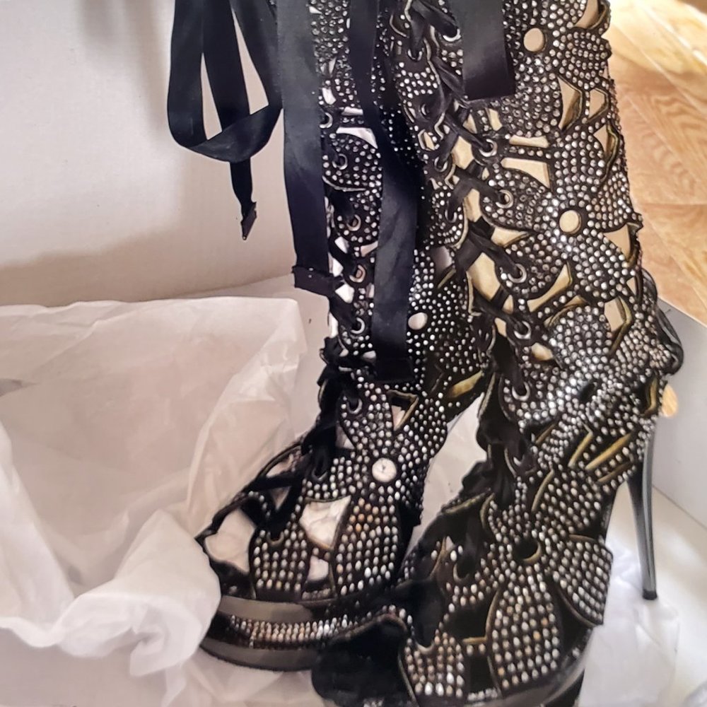 Vintage Juicy Couture Beaded Laced Up Boots with Lace String